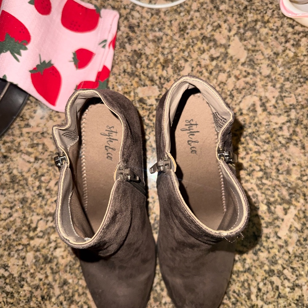 Style & Co Brown Suede Wedge Ankle Booties – Size 7 – Side Zip - Picture 4 of 7